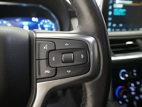 Used 2023 Chevrolet Suburban Z71 w/ Luxury Package AWD/4WD image 20