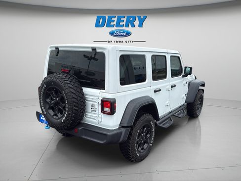 Used 2023 Jeep Wrangler Unlimited w/ Cold Weather Group AWD/4WD image 13