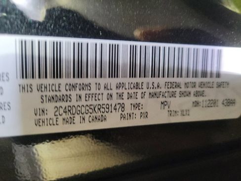 Used 2019 Dodge Grand Caravan SXT FWD image 33