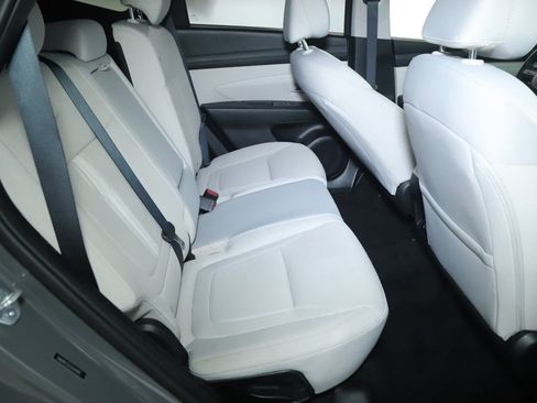 Used 2025 Hyundai Tucson SEL AWD/4WD image 33