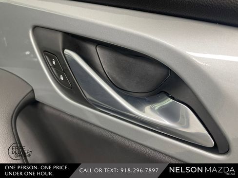 Used 2020 Chevrolet Blazer LT image 48