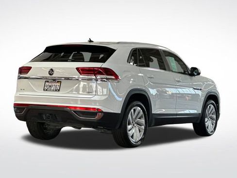 Certified 2022 Volkswagen Atlas Cross Sport SE image 5