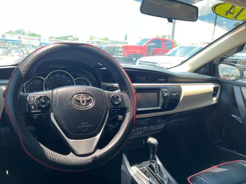 Used 2014 Toyota Corolla LE FWD image 15