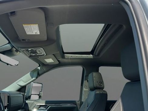 Used 2024 Chevrolet Silverado 3500 LTZ w/ LTZ Plus Package AWD/4WD image 18