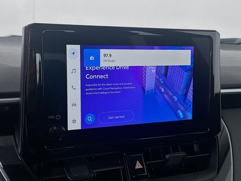 Used 2025 Toyota Corolla LE image 19