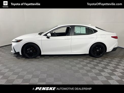 Certified 2025 Toyota Camry SE image 2