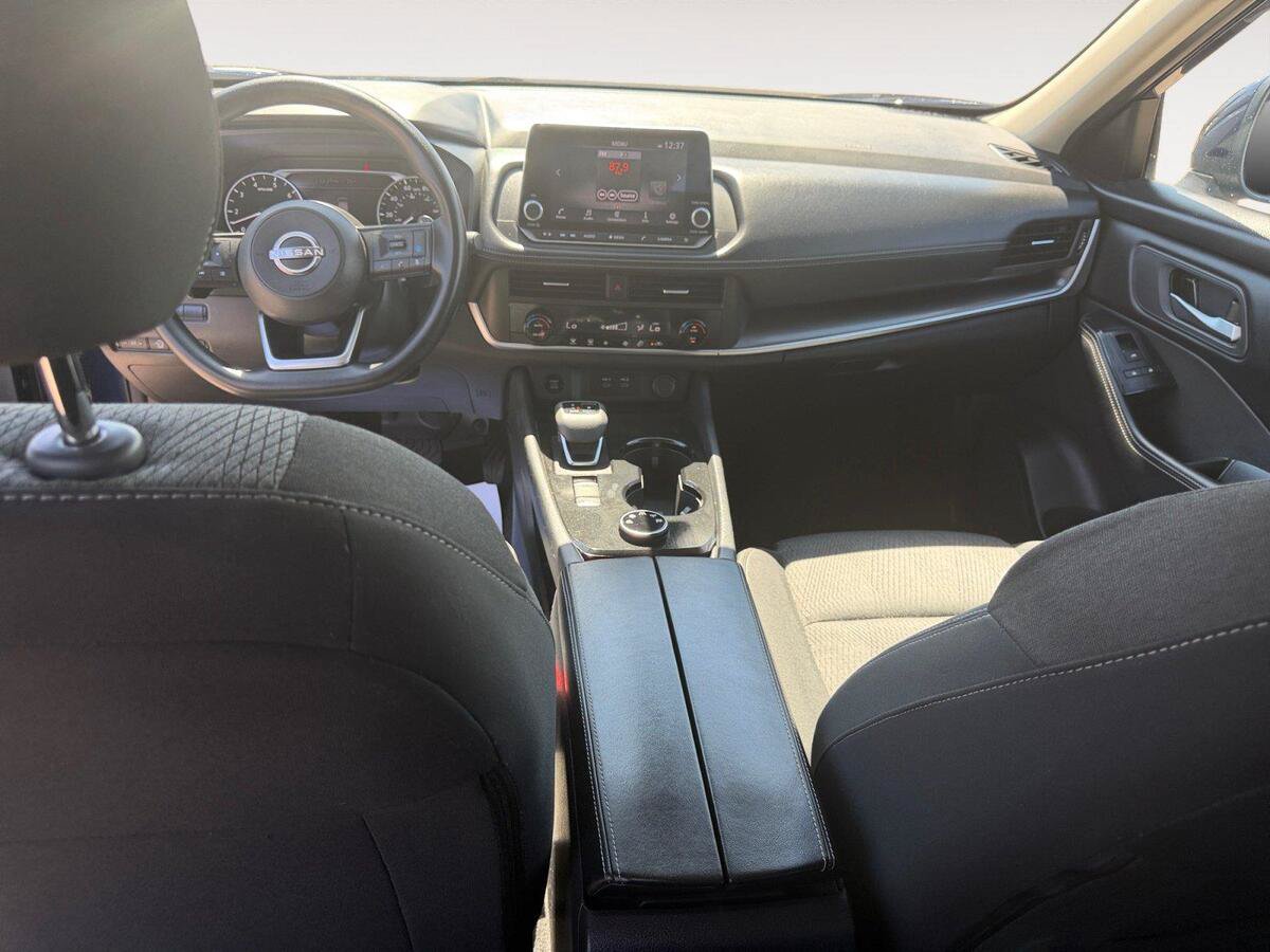 Used 2024 Nissan Rogue SV AWD/4WD image 10