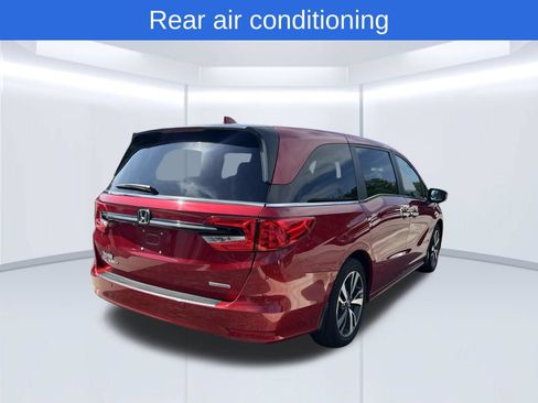 Used 2024 Honda Odyssey Touring image 5