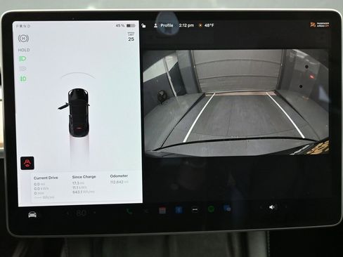 Used 2022 Tesla Model Y Long Range image 22