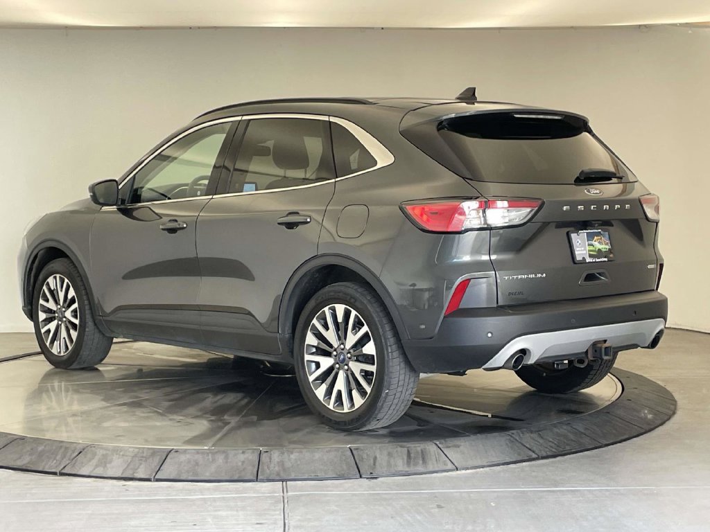 Used 2020 Ford Escape Titanium AWD/4WD image 3