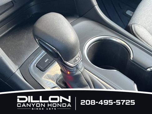 Used 2022 Chevrolet Equinox LS w/ LS Convenience Package AWD/4WD image 21