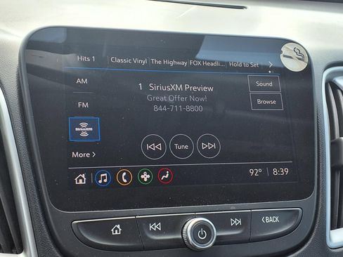 Used 2024 Chevrolet Malibu LT FWD image 9