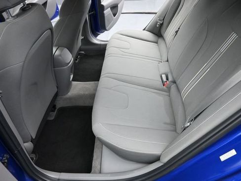 Used 2024 Hyundai Elantra SEL FWD image 14
