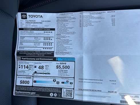 Used 2025 Toyota Prius Plug-In Hybrid w/ Limited Premium Package image 20