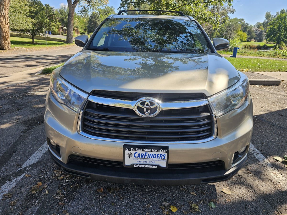 Used 2016 Toyota Highlander XLE AWD/4WD image 8