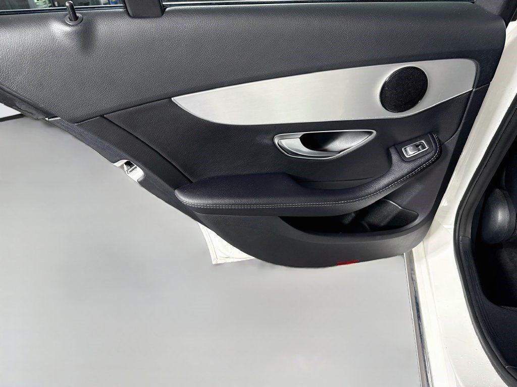 Used 2019 Mercedes-Benz C 300 Sedan w/ Premium Package image 25