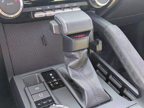 Used 2025 Toyota Tacoma TRD Off-Road image 11