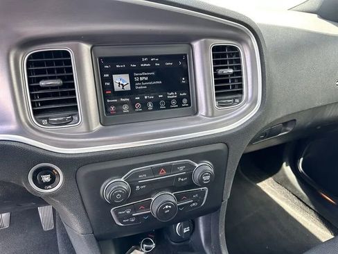 Used 2022 Dodge Charger SXT RWD image 18