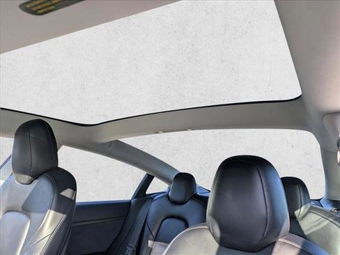 Used 2019 Tesla Model 3 Long Range image 16