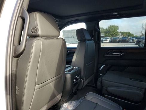 New 2026 GMC Yukon XL Denali w/ Sun & Power Step Package image 10