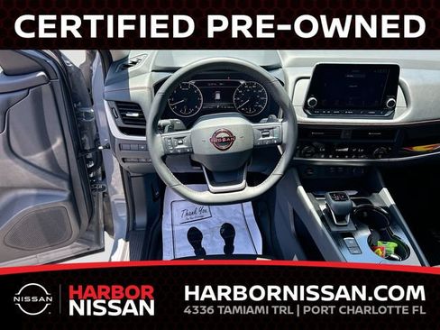 Certified 2025 Nissan Rogue SV AWD/4WD image 18