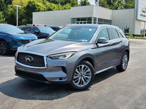 Used 2023 INFINITI QX50 Luxe AWD/4WD image 1