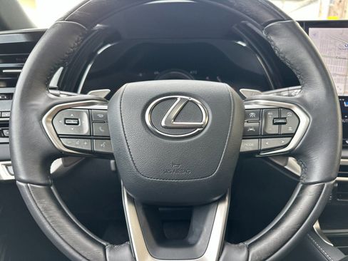 Used 2024 Lexus RX 350h w/ Accessory Package (Z1) image 27