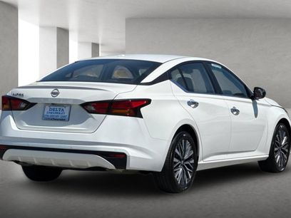 Used 2025 Nissan Altima 2.5 SV