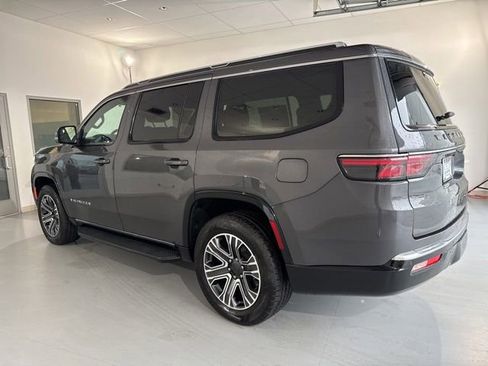 Used 2024 Jeep Wagoneer Series II AWD/4WD image 6
