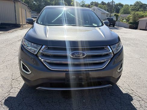 Used 2018 Ford Edge Titanium image 9