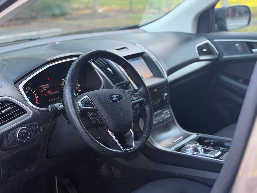 Used 2019 Ford Edge SEL FWD image 11
