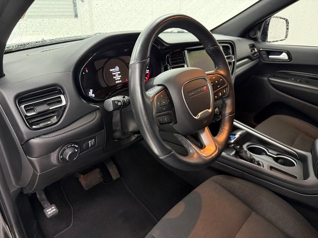 Used 2023 Dodge Durango SXT w/ SXT Blacktop Group RWD image 8