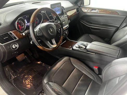 Used 2018 Mercedes-Benz GLS 550 4MATIC image 17
