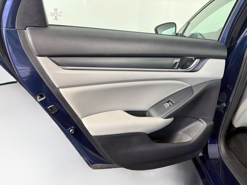 Used 2020 Honda Accord LX image 25