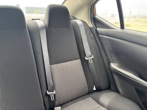 Used 2025 Nissan Sentra SV FWD image 32