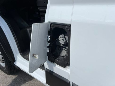 Used 2026 RAM ProMaster 2500 w/ Safety Group FWD image 21