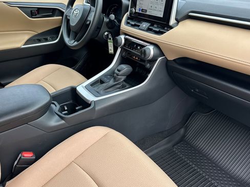 New 2025 Toyota RAV4 LE image 18