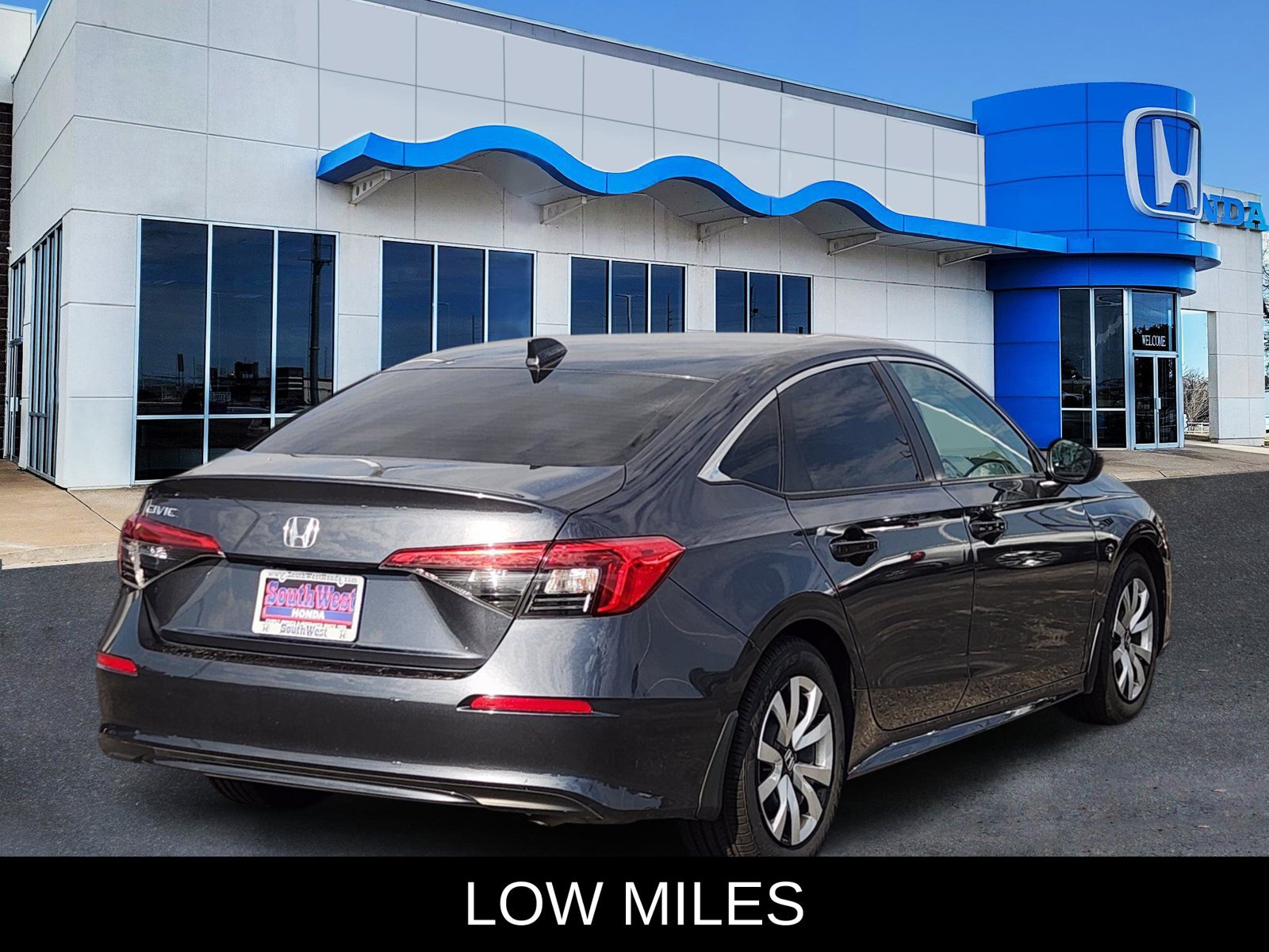 Used 2023 Honda Civic LX image 5
