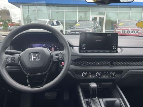 Used 2024 Honda Accord LX image 10