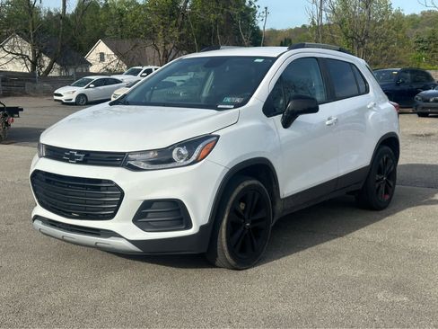 Used 2020 Chevrolet Trax LT w/ Redline Edition AWD/4WD image 1