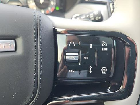 Used 2024 Land Rover Range Rover Velar Dynamic SE image 23