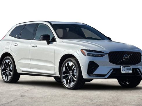Used 2026 Volvo XC60 B5 Plus w/ Climate Package AWD/4WD image 11