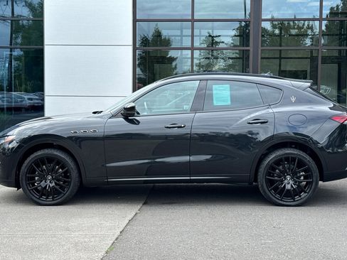 Used 2022 Maserati Levante GT AWD/4WD image 7