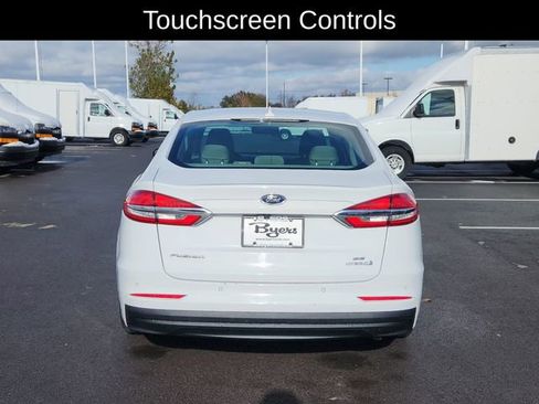 Used 2019 Ford Fusion SE image 8