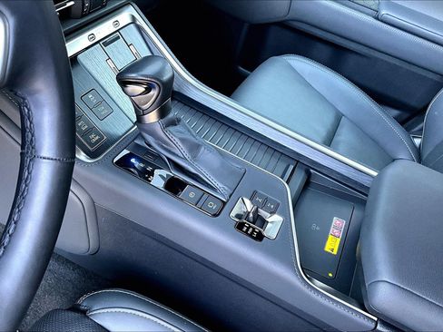 Used 2024 Lexus GX 550 image 17