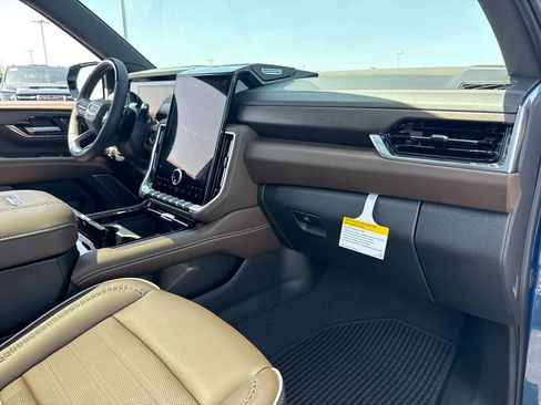 New 2026 GMC Yukon XL Denali Ultimate AWD/4WD image 42