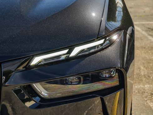 New 2026 BMW X7 M60i image 8