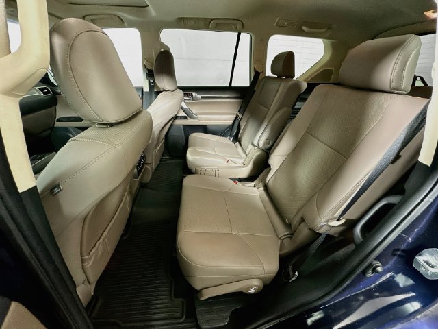 Used 2023 Lexus GX 460 Premium AWD/4WD image 25