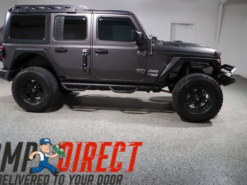 Used 2018 Jeep Wrangler Unlimited Sport S AWD/4WD image 6