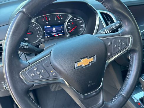 Used 2021 Chevrolet Equinox LT FWD image 15